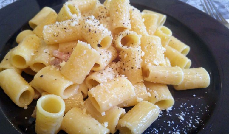 Pasta alla gricia, la romanità per eccellenza Pasta alla gricia, la romanità per eccellenza