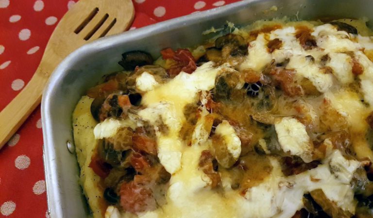 Polenta al forno, un ricco piatto invernale Polenta al forno, un ricco piatto invernale