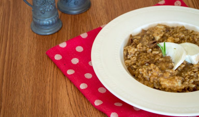 Risotto ai funghi, un primo piatto che piace a tutti Risotto ai funghi, un primo piatto che piace a tutti