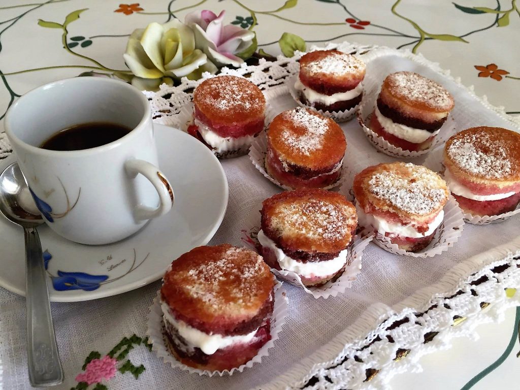 Pasticcini fatti in casa: versione semplice per tutti ...