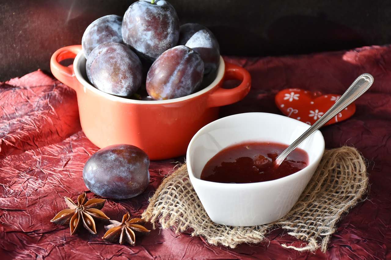 Marmellata di prugne con e senza bimby - BurroFuso