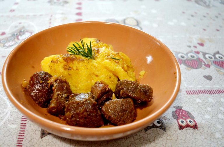 Spezzatino Di Cinghiale In Bianco, Un Secondo Ricco - BurroFuso